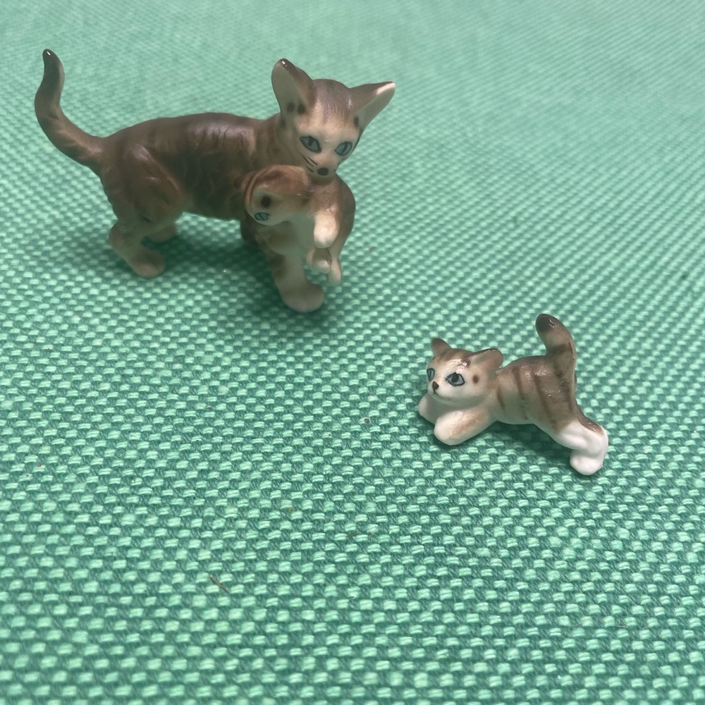 Vintage Porcelain Brown and White Cat Figurines